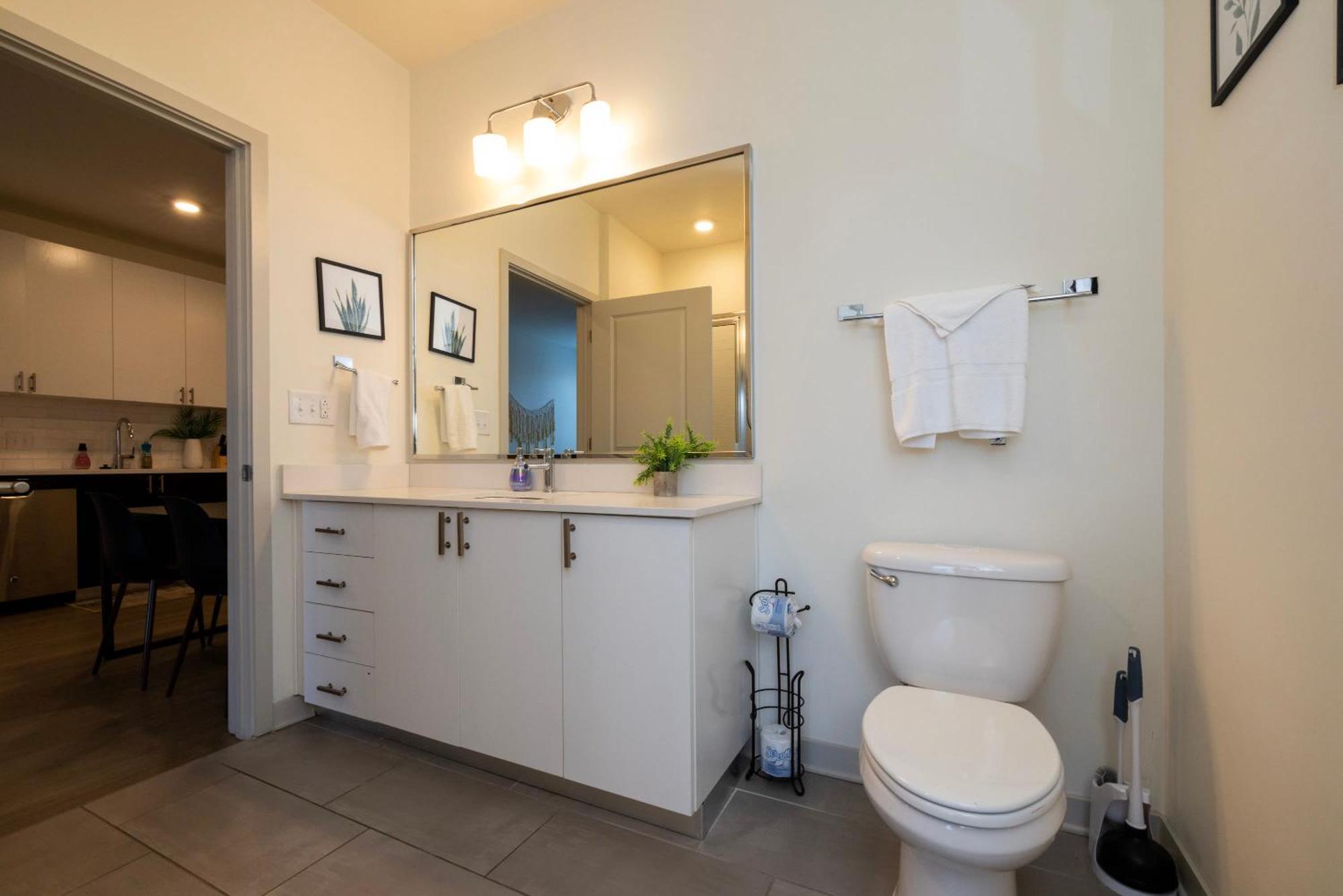 Modern Nulu 2Br Cozysuites 01 Louisville Zewnętrze zdjęcie